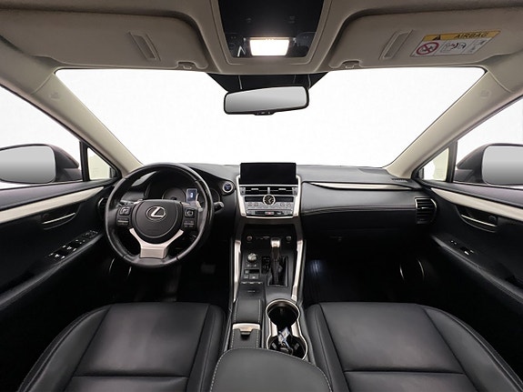 Lexus NX300h 14 of 30