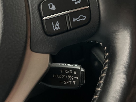 Lexus NX300h 20 of 30