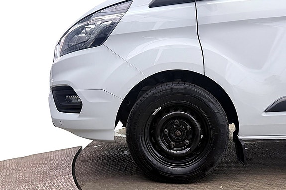 Ford Transit Custom 11 of 28