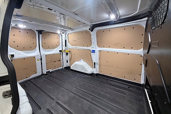 Ford Transit Custom 12 of 28
