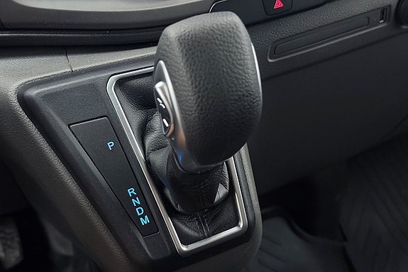 Ford Transit Custom 27 of 28