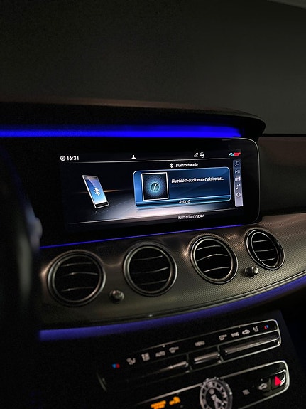 Mercedes-Benz E220 18 of 20