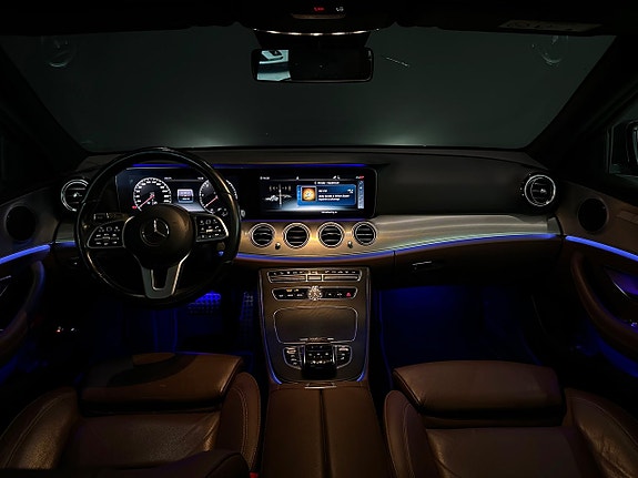 Mercedes-Benz E220 20 of 20