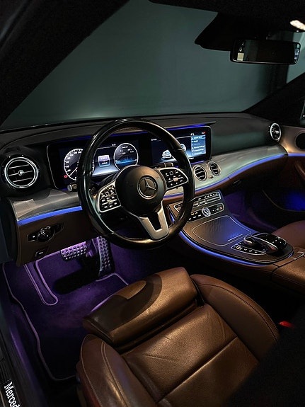 Mercedes-Benz E220 11 of 20