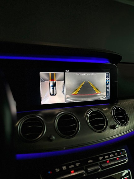 Mercedes-Benz E220 15 of 20