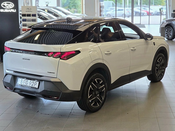 Peugeot 3008 3 of 18