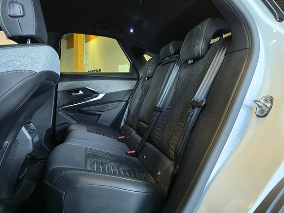 Peugeot 3008 10 of 18