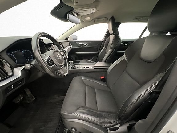 Volvo V60 Cross Country 14 of 30