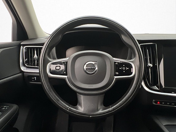 Volvo V60 Cross Country 16 of 30