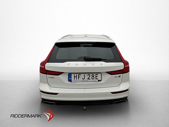 Volvo V60 Cross Country 6 of 30