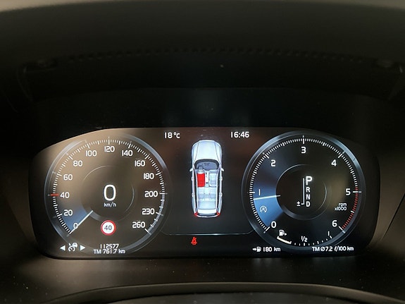 Volvo V60 Cross Country 18 of 30
