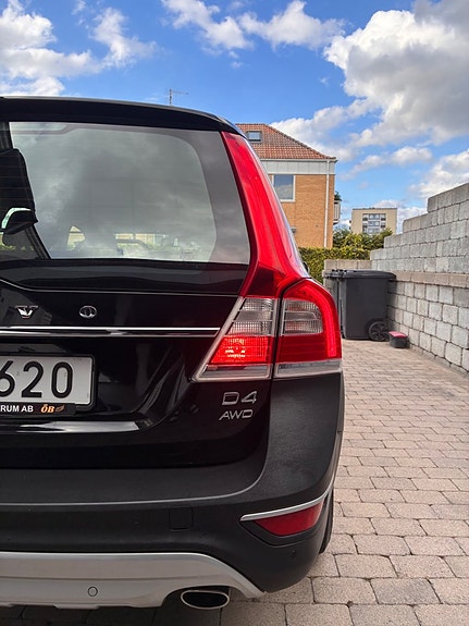 Volvo XC70 12 of 30