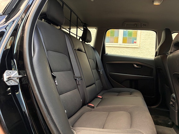 Volvo XC70 30 of 30