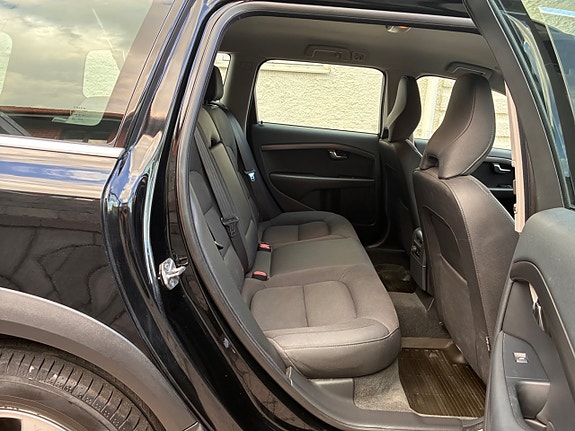 Volvo XC70 29 of 30