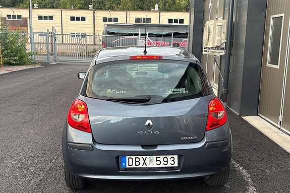 Renault Clio 7 of 14