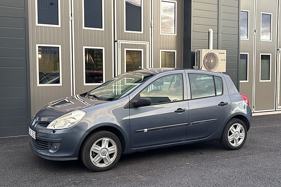 Renault Clio 3 of 14