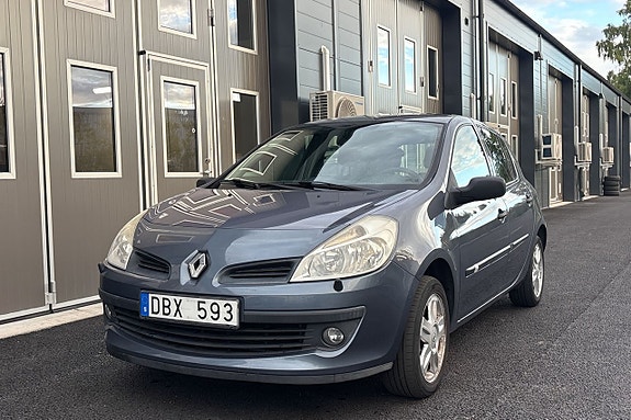 Renault Clio 2 of 14