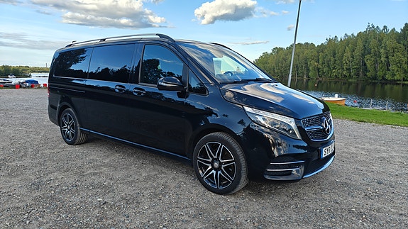 Mercedes-Benz V220 d 8 of 16