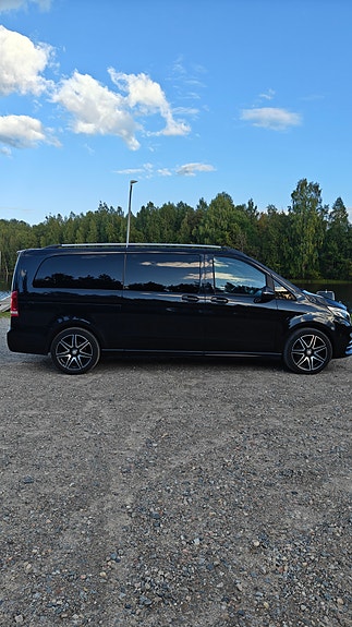 Mercedes-Benz V220 d 7 of 16