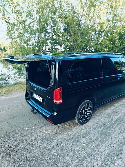 Mercedes-Benz V220 d 11 of 16