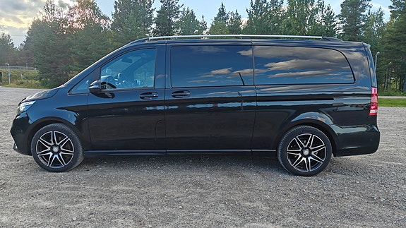Mercedes-Benz V220 d 4 of 16