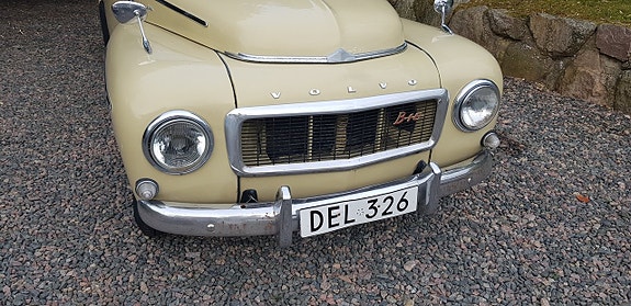 Volvo PV 6 of 25