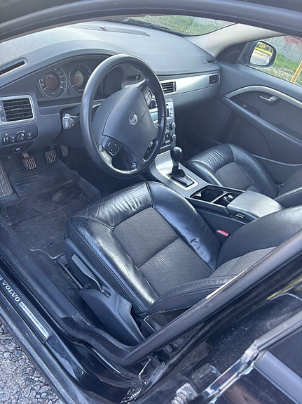 Volvo V70 6 of 6