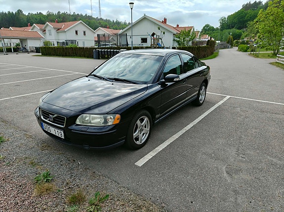 Volvo S60 5 of 6