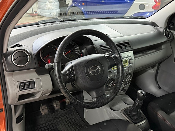 Mazda 2 16 of 16