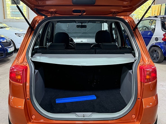 Mazda 2 8 of 16