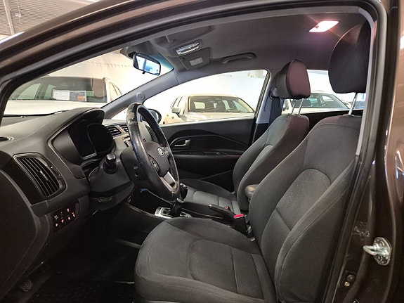 Kia Rio 12 of 20