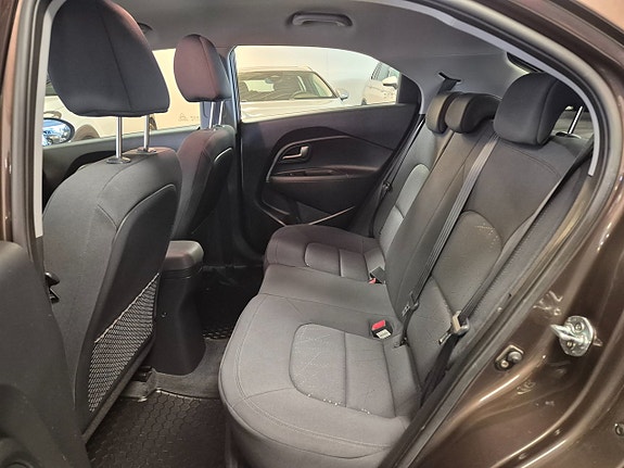 Kia Rio 15 of 20