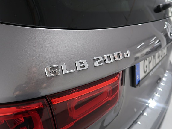 Mercedes-Benz GLB200 d 16 of 30