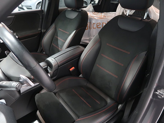 Mercedes-Benz GLB200 d 18 of 30
