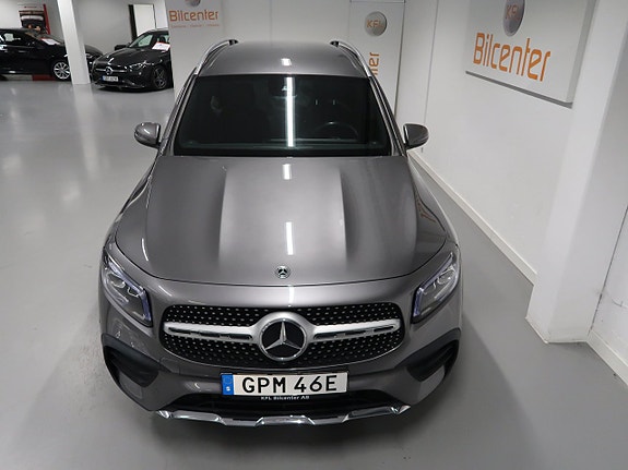 Mercedes-Benz GLB200 d 11 of 30