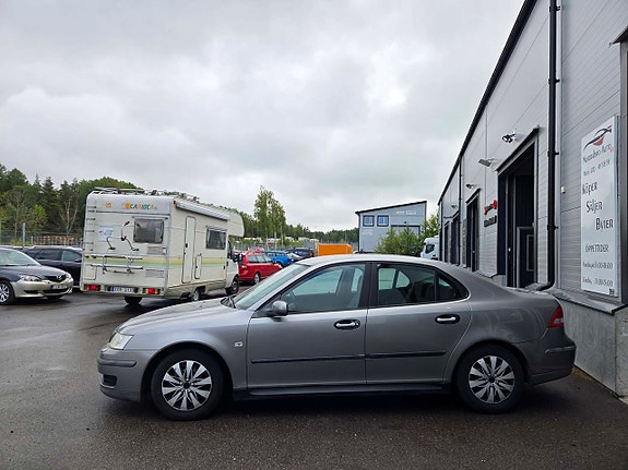 Saab 9-3 8 of 13