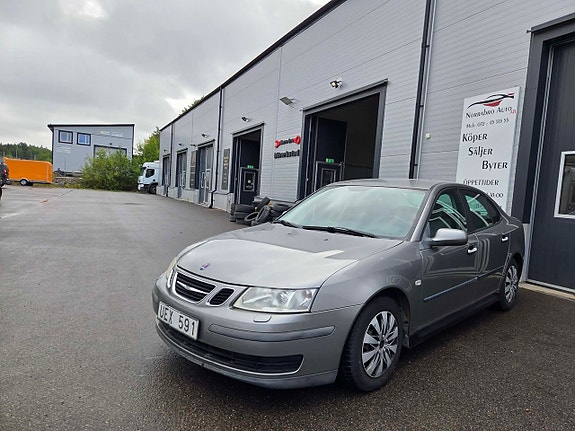 Saab 9-3 4 of 13