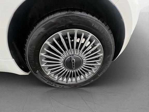 Fiat 500C 29 of 30