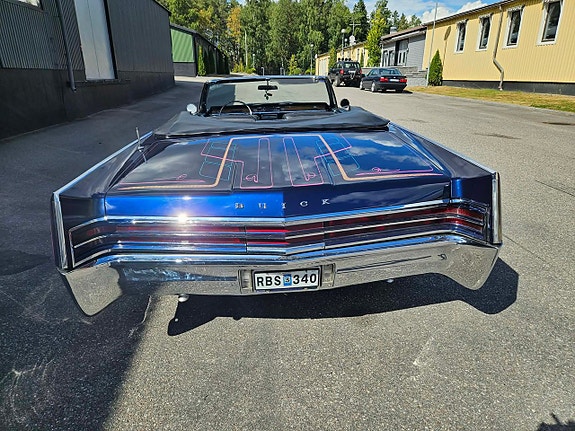 Buick Electra 225 9 of 25
