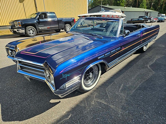 Buick Electra 225 2 of 25