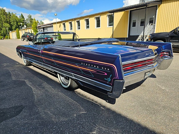 Buick Electra 225 12 of 25