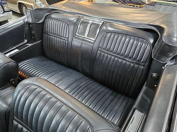 Buick Electra 225 22 of 25