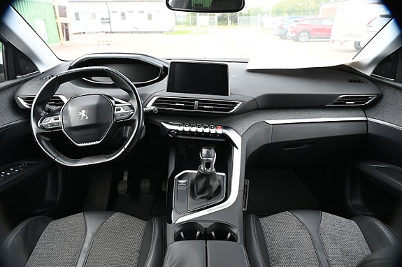 Peugeot 3008 5 of 10