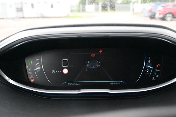 Peugeot 3008 6 of 10