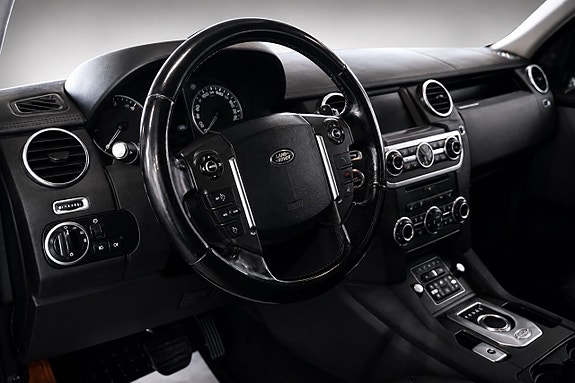 Land Rover Discovery 8 of 27