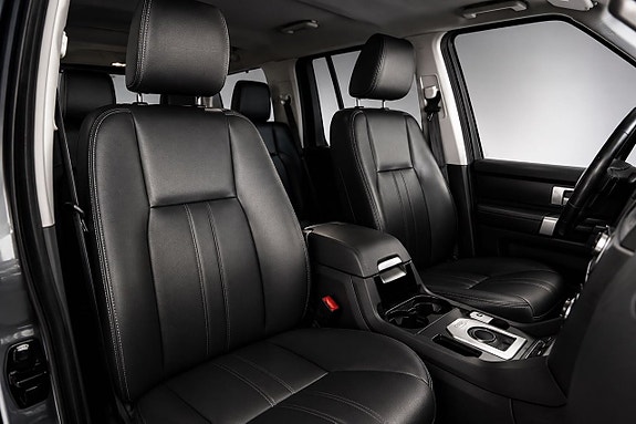 Land Rover Discovery 13 of 27