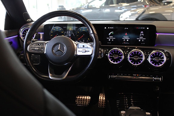 Mercedes-Benz CLA200 13 of 22