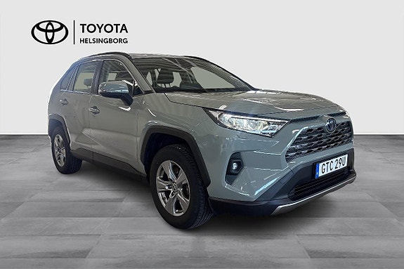 Toyota RAV4 4 of 6