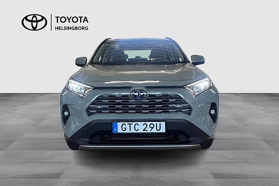 Toyota RAV4 2 of 6