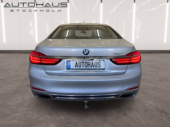 BMW 750Li 5 of 24